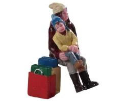 Lemax 92766 - Christmas Shopping Break, Set Of 2 - Figurines