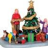 Lemax 43078 - Decorating The Xmas Tree - Christmas Village Table Pieces