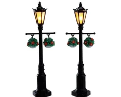 Lemax 74231 - Old English Lamp Post, Set Of 2, Battery-Operated (4.5V) - Misc. Accessories