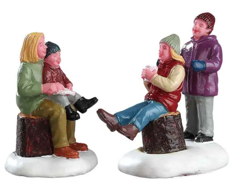 Lemax 72524 - Quality Time With Mom, Set Of 2 - Figurines